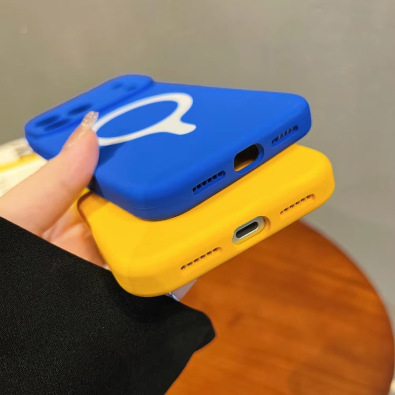 iPhone 18、17 Pro Max、16 Pro Ma - Liquid Silicone Magnetic Phone Case のレビューと価格